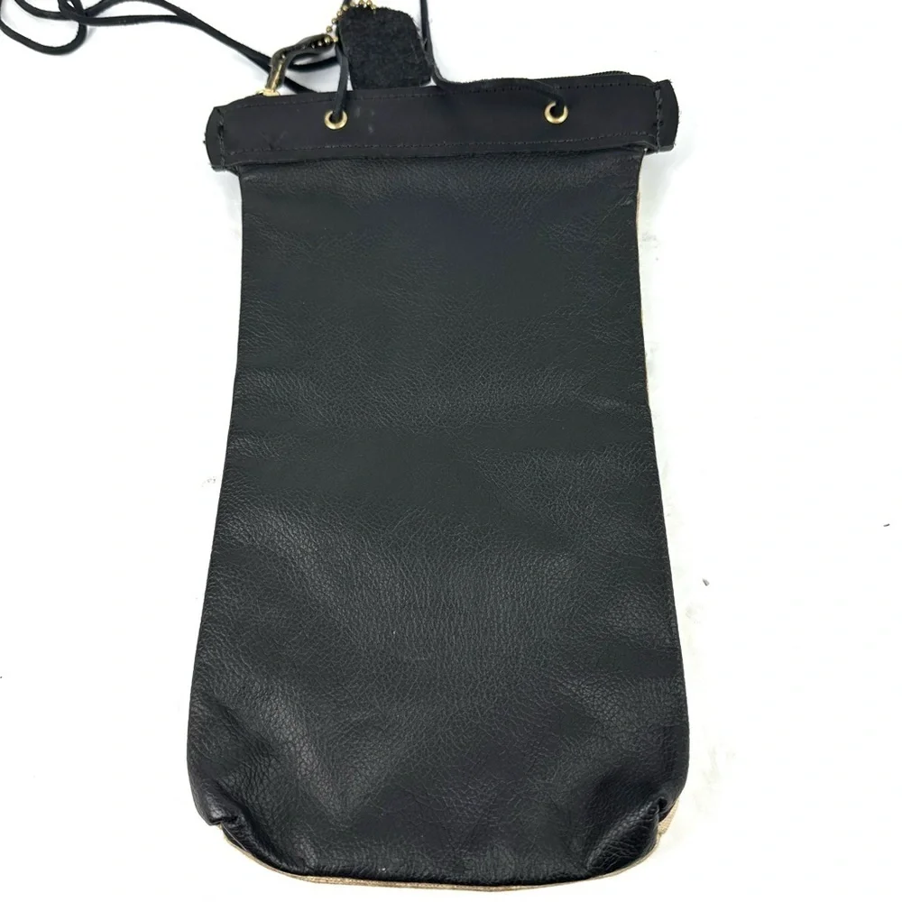 Down Home‎ Leather Crossbody Bag Black Tan Leather Canvas Tiger Handbag Travel